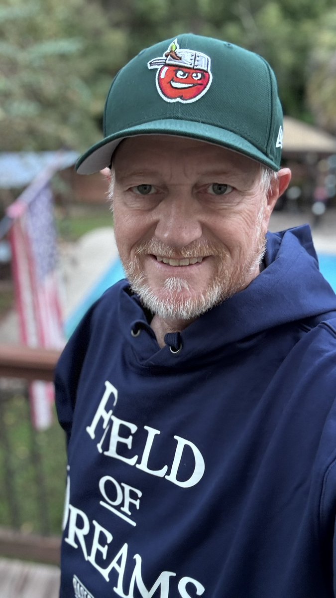 wisedrjr's tweet photo. Today’s “Saturday Haturday” hat is from the  @TinCaps in honor of #NationalJohnnyAppleseedDay with my hoodie from @fodmoviesite on this cool morning in SC. 

 @MiLB @Baseballism 
#HOTDTheMayor 
#365DaysOfHats #Day269 #DHCSportsShow https://t.co/Jol4RFd5fZ