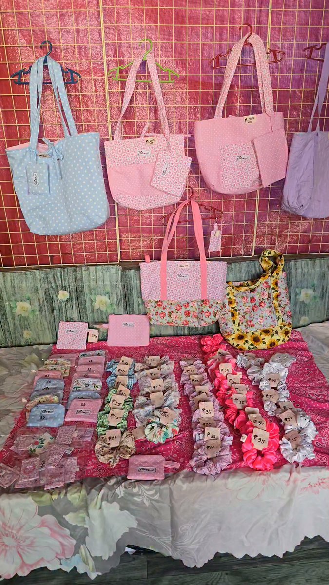 fajgvAlessandra's tweet photo. Please check the fabric. It’s thick, but it won’t become thin even after washing. I used classy-looking fabric that’s still affordable—priced for moms and students. https://t.co/WinYdAR3xD
