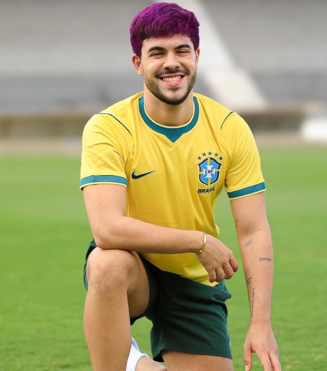 PortalBabados's tweet photo. 🚨Álvaro Xaro, que NUNCA divulgou casas de apostas, apoia a decisão do governo de Proibir as bets e, mesmo antes da decisão, sempre criticou seus amigos que fazem esse tipo de publicidade. AI EU DOU VALOR 👏🏽❤️ https://t.co/tBQHt8derw
