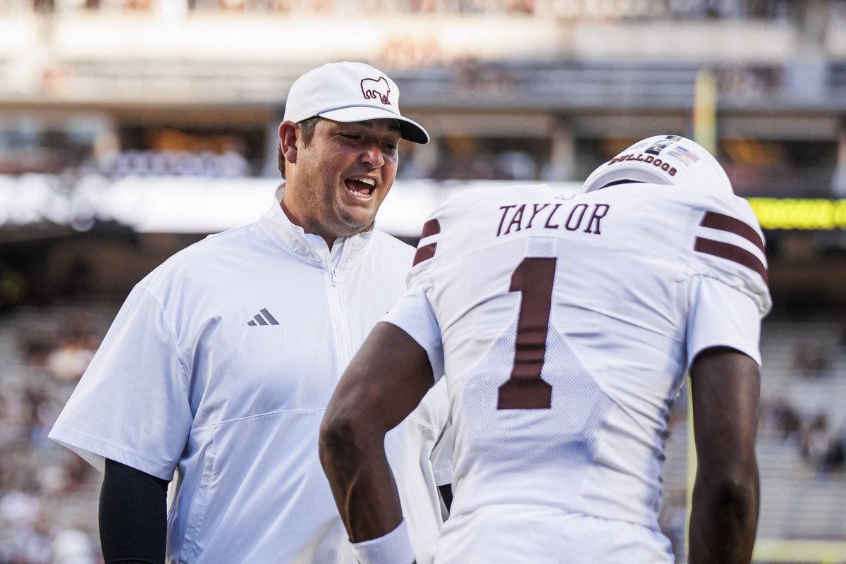 zacselmon's tweet photo. It’s GAMEDAY in The Best Small Town in the South.

Sold out. White Out. Under the lights.

Come early. 
Be LOUD. 
Ring responsibly.

Catch up on everything from this week right here ➡️ https://t.co/Y03CnrDocE

Hail State! 🐶 https://t.co/acTeJlbriT