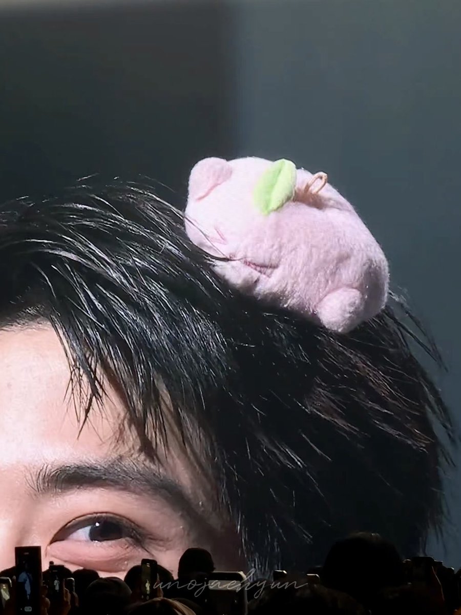 unojaehyun's tweet photo. 👀 https://t.co/FJGkv5EaHw