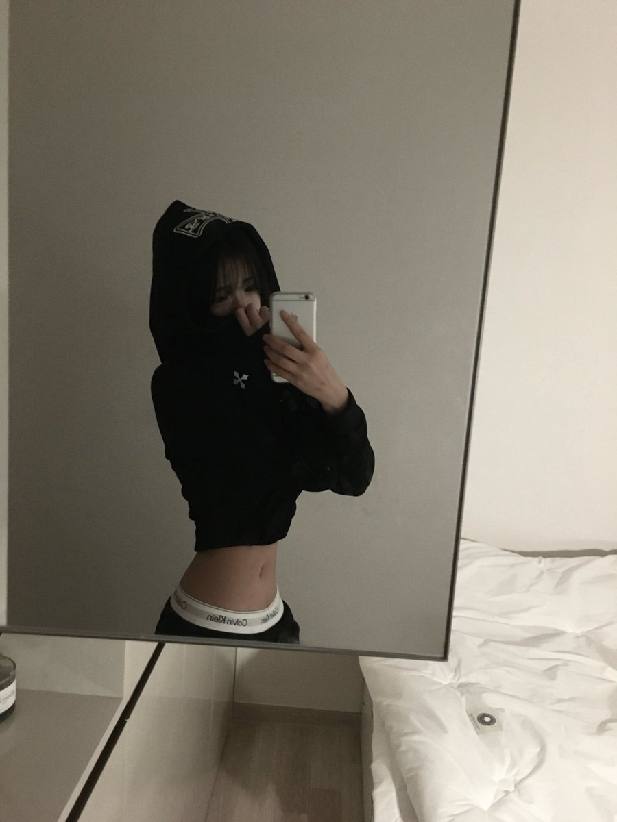 Yu0xiii's tweet photo. #연락 #트친 https://t.co/saXI9VidHe