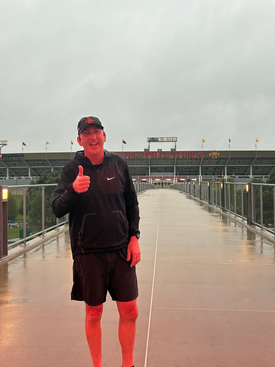 IASTATEAD's tweet photo. Thanks to Abbey Heron, and her Triton Academy cheer squad teammates, for taking my picture on my Cyclone game day run this morning.  Awesome to see so many Cyclone fans already tailgating.  A little rain can't stop Cyclone Nation! https://t.co/cgUF0jnw1F