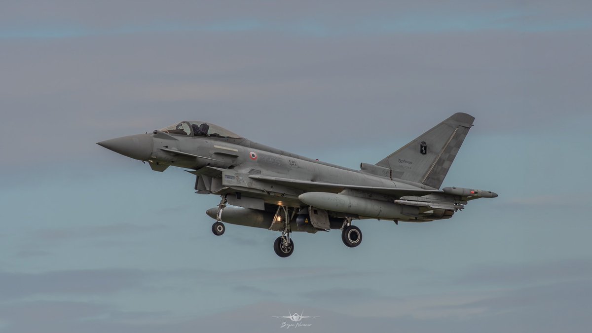 BryanNimmo's tweet photo. 21-09-26 RAF Waddington, Exercise Cobra Warrior
Italian Air Force Typhoon #rafwaddington #italianairforce #eurofightertyphoon #cobrawarrior #AviationNews https://t.co/C1QPCsl1Ov