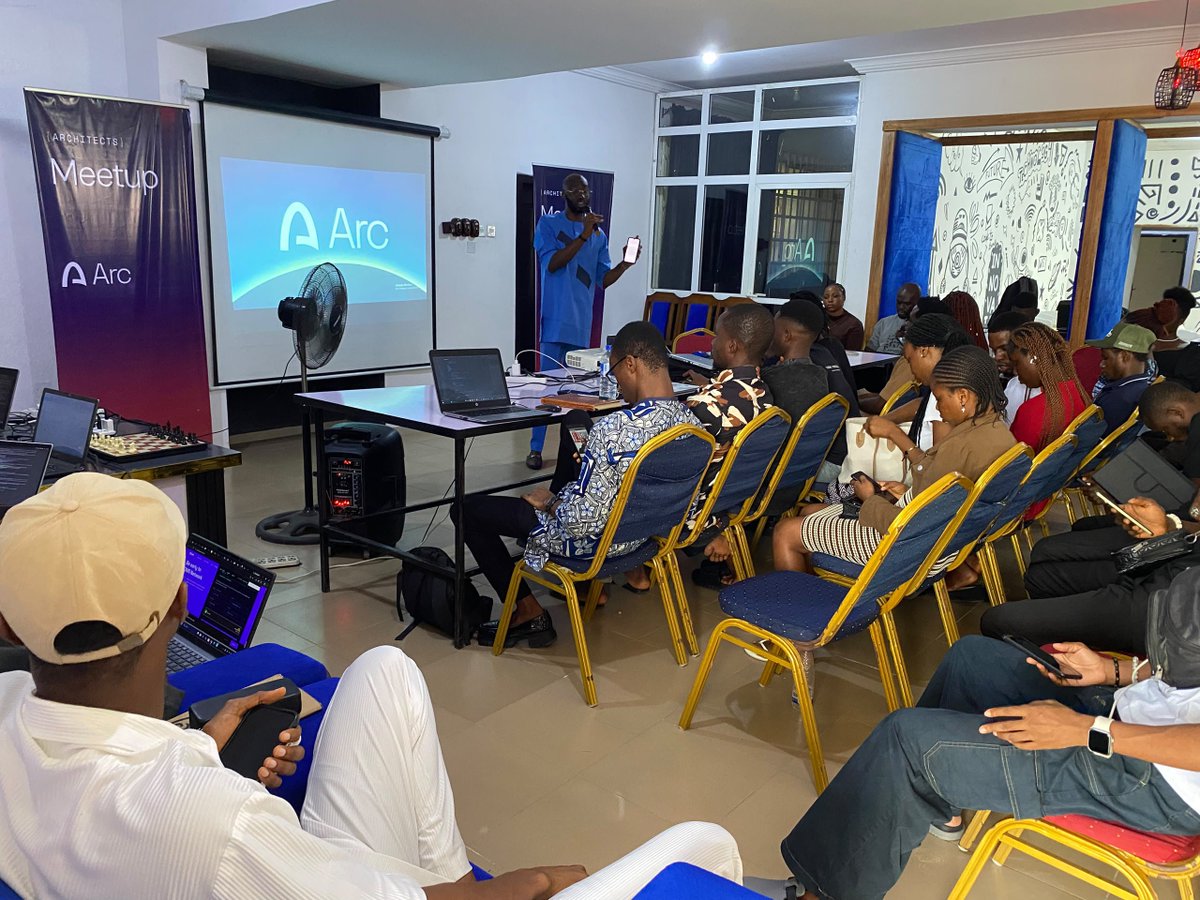 TechyDom's tweet photo. The Agentic Economy is happening live in Arc Uyo Meetup.
It's quite interesting right here, very impactful sessions. https://t.co/j2dJQJGIn1
