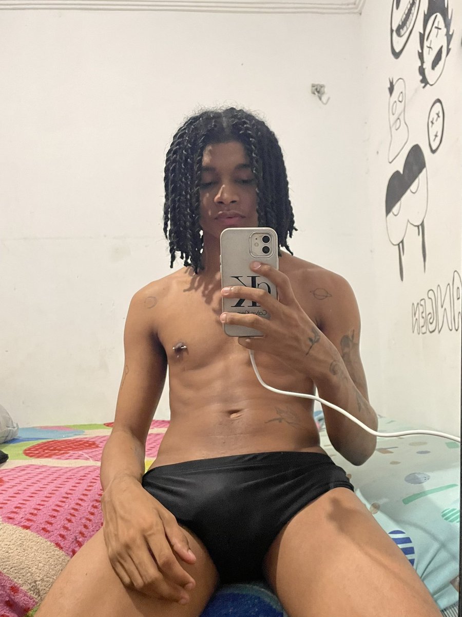 riquexxs's tweet photo. perdi a conta antiga, e agora tô nessa aqui https://t.co/1sjkyo7AN4