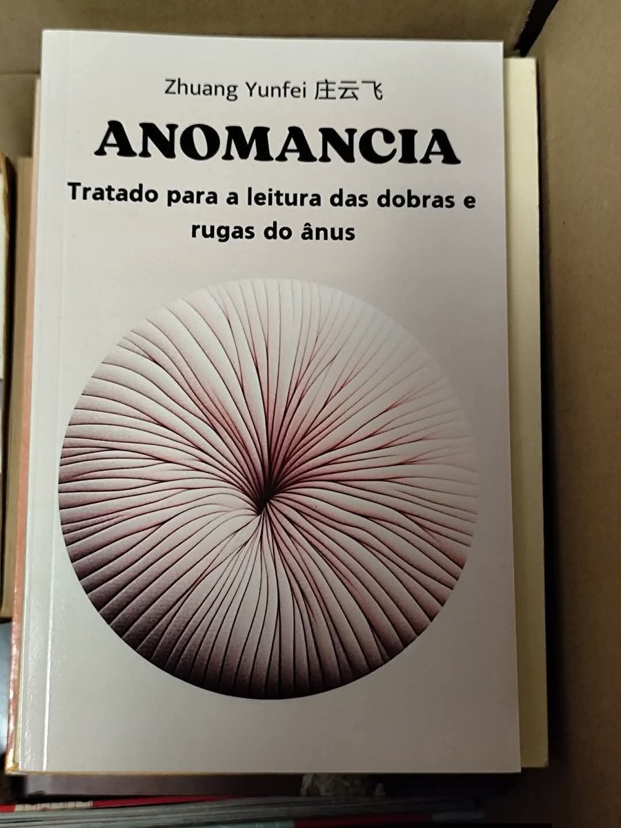 rcruz80's tweet photo. Bets? Santa? Desculpem, não tava sabendo de nada, pois lendo livros https://t.co/BCsr6LPEnO