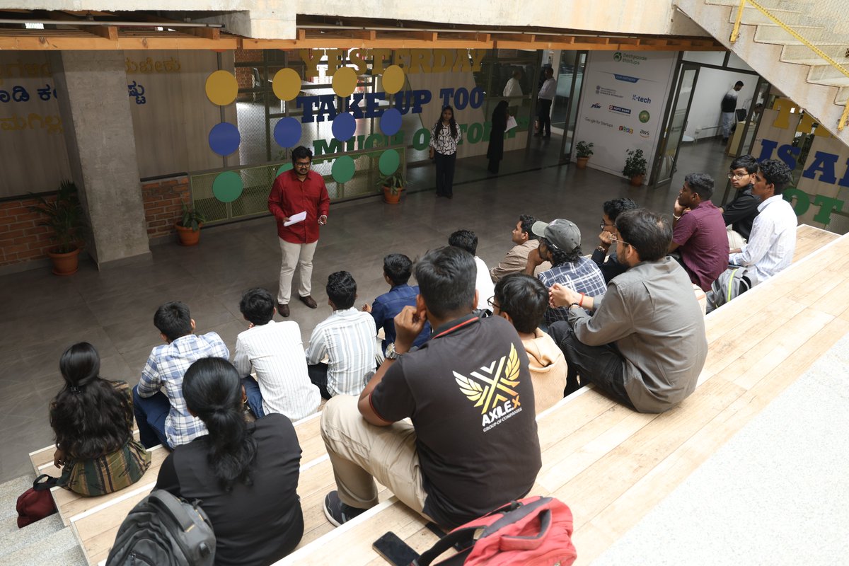 DFstartups's tweet photo. Three tables. Three experienced founders. One goal: sharper validation.

At the YUVA Validate Clinic Day, student founders put their problem, solution and market assumptions to the test through focused conversations with Ramesh Kulkarni, Manjunath Gogi and Maboof Mulla. https://t.co/7KpwAre0vb