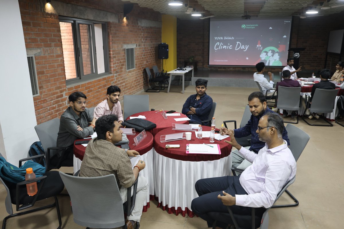DFstartups's tweet photo. Three tables. Three experienced founders. One goal: sharper validation.

At the YUVA Validate Clinic Day, student founders put their problem, solution and market assumptions to the test through focused conversations with Ramesh Kulkarni, Manjunath Gogi and Maboof Mulla. https://t.co/7KpwAre0vb