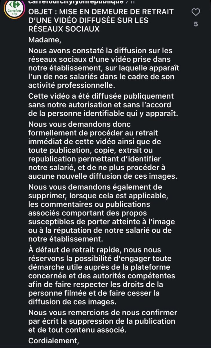 milafique's tweet photo. Pas la moindre condamnation du comportement de l’employé, pas de sanctions pour lui. Cette enseigne est ouvertement LFISTE et nous n’allons pas plier. 

Ils n’ont même pas honte. 😂 https://t.co/xtCPfCgUSn