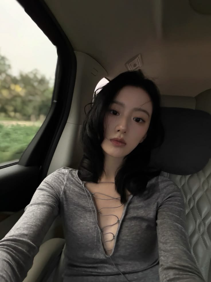 _jngyi's tweet photo. Karna Aku bukan orang China, maaf aja, Aku gak kenal ceweknya itu siapa🤣

Aku tau dia gara2 pacarnya kesa
Kalo bukan pacarnya, Aku paling juga gak bakal tau ada bidadari namanya "itu" di dunia🤣

Kamu jangan marah kalo ada orang yang gak kenal dia, kan Kita bukan orang China🤪 https://t.co/1dc7Fp3JZG
