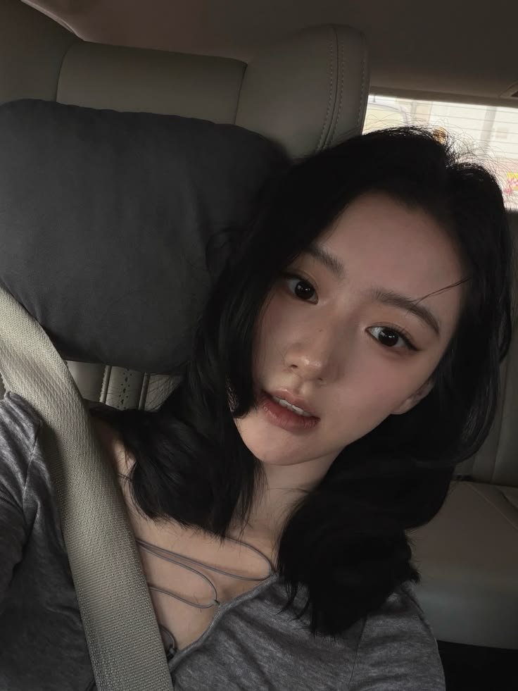 _jngyi's tweet photo. Karna Aku bukan orang China, maaf aja, Aku gak kenal ceweknya itu siapa🤣

Aku tau dia gara2 pacarnya kesa
Kalo bukan pacarnya, Aku paling juga gak bakal tau ada bidadari namanya "itu" di dunia🤣

Kamu jangan marah kalo ada orang yang gak kenal dia, kan Kita bukan orang China🤪 https://t.co/1dc7Fp3JZG