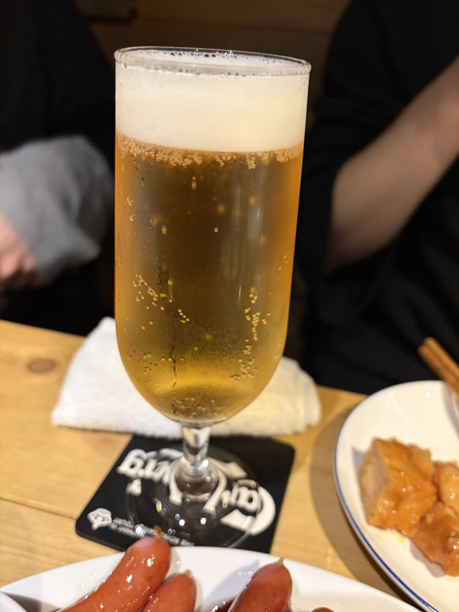 _kocha864's tweet photo. 飲みだぜえ https://t.co/fIKuGUiPA5