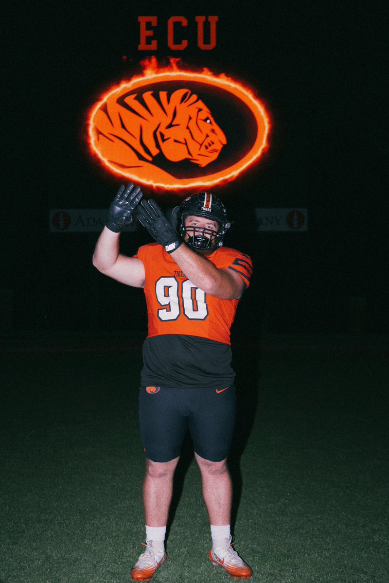 ECUTigersFB's tweet photo. Finally Gameday 🗣️! 

📍 Ada, OK
⏱️ 6 PM
📺https://t.co/0Xd5ozMxbM

#TheChase https://t.co/QmG6SifXRy