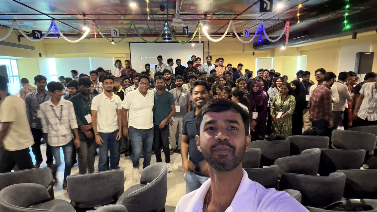 XMonkeys360's tweet photo. What a BIG Saturday! 🚀🔥
Microsoft Build //localhost Encore: Chennai was packed with an amazing tech community! 🙌
Big crowd. Big energy. Big community! 🚀
#BuildLocalhost #MicrosoftBuild #ChennaiTechCommunity #mvpbuzz https://t.co/7ywDGjU732