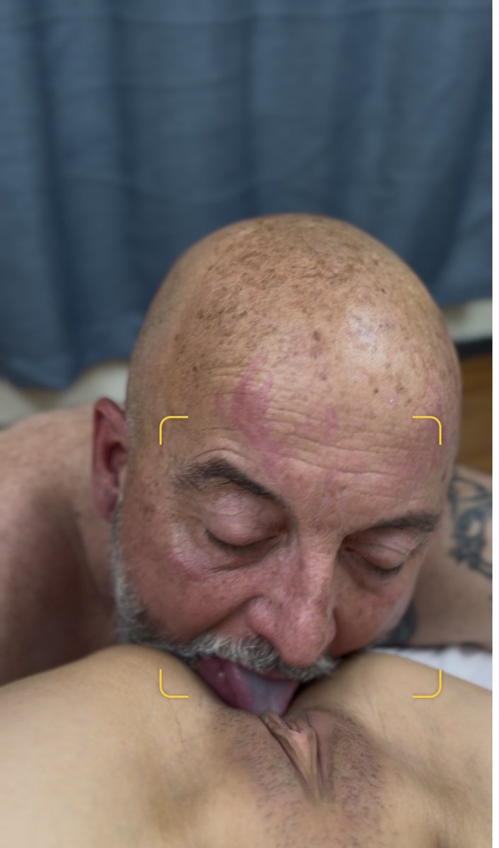 Bucs1Tony's tweet photo. #Chinese  #ChineseMassage
#AsianMassage #EatingAsianAss
#EatingAsianPussy 
There's nothing more attractive and better than having sex with and eating out a Chinese girl half your age https://t.co/KiLWmwe2fK