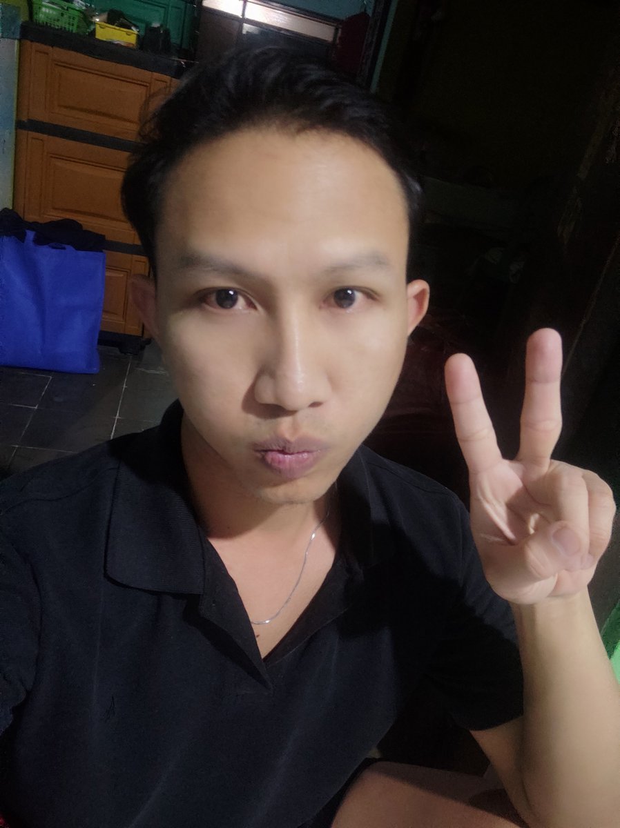Triowekwek63's tweet photo. Malem mingguan mu apa???? 
Me: "baru selesai mandi" ✌ https://t.co/7Kips6hA6L