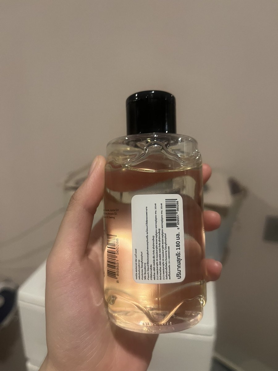 cto_yd's tweet photo. Body oil กลิ่น forever love ค่ะ 460 บาทรวมส่ง (ใช้ไปแค่2ครั้ง) พร้อมโอนลดให้ได้อีกค่ะ #ส่งต่อjournal #journal #ส่งต่อbodyoil #ส่งต่อบอดี้ออยล์ https://t.co/joOq0AkU8F