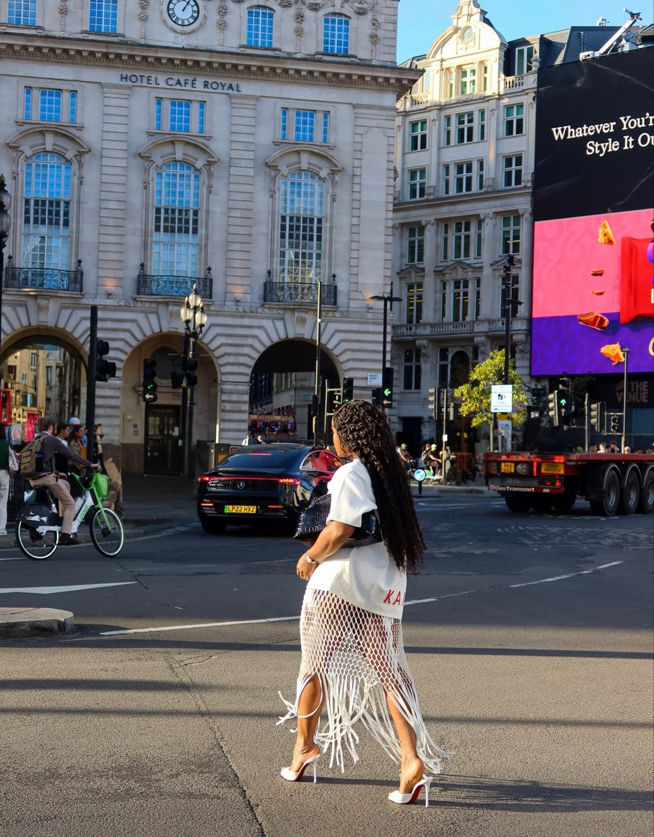Official_CeeC's tweet photo. Out and about.. https://t.co/cGoH2bwiUT