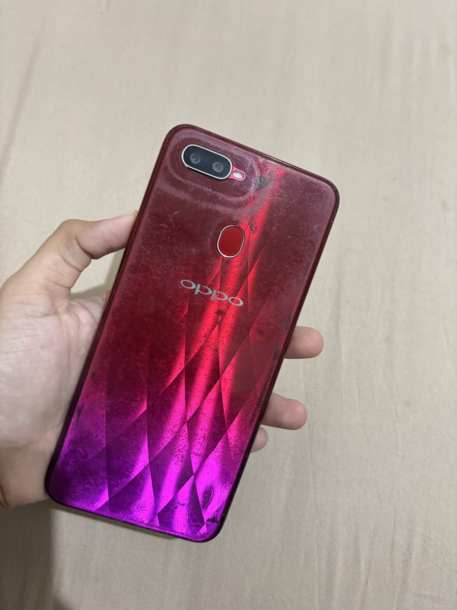 nindapages's tweet photo. Wts Oppo F9 4/64
minus tombol volume mendem bisa dari layar, selebihnya aman lcd dll aman 600 nego
dom cirebon, bisa cod dan bisa via oren 🫰🏻
#wtsandroid #zonabu #zonauangㅤ https://t.co/cF5NQ3rZKh