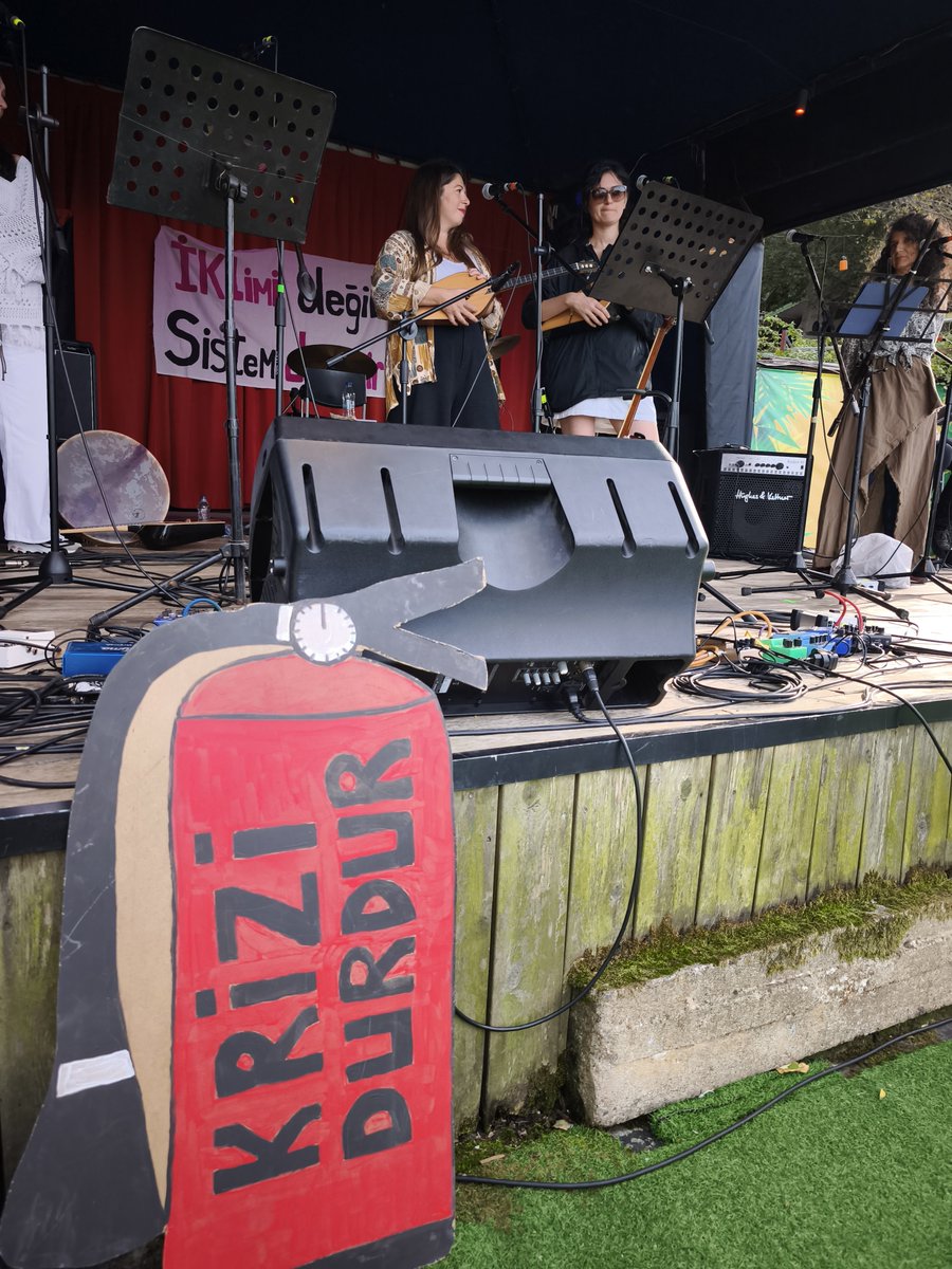 ZubeydeOzturk3's tweet photo. #iklimfest #burgazada https://t.co/n0S7NxlEQA
