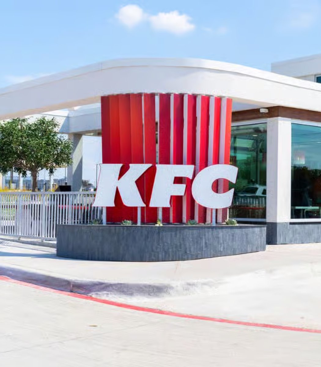Dexerto's tweet photo. KFC is trialling a breakfast menu at a new test restaurant in Texas

The Open House location is serving breakfast sandwiches, hash brown sticks, Mini Cronuts, coffee, and iced lattes https://t.co/VXhdJDnFqa