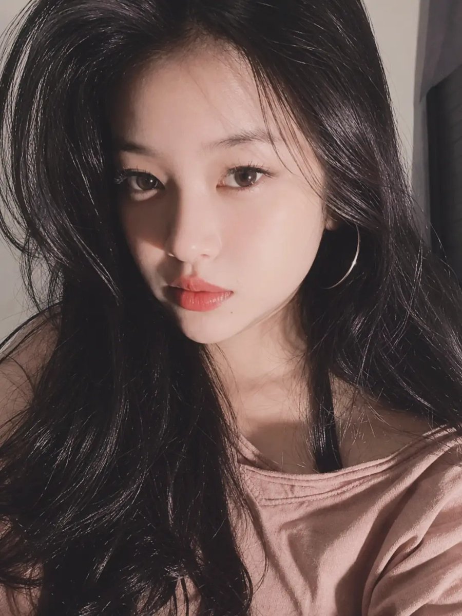 nanissman's tweet photo. lagi sukak make up kali inii https://t.co/cOEAae4bEs