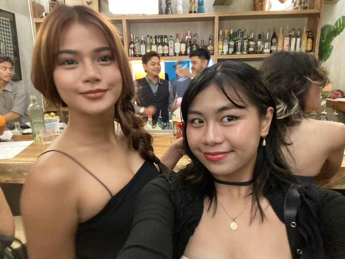 denielemein's tweet photo. i love youuuuu @MissMarisRacal!!!!!!!!! https://t.co/Vw3GTXlkqB