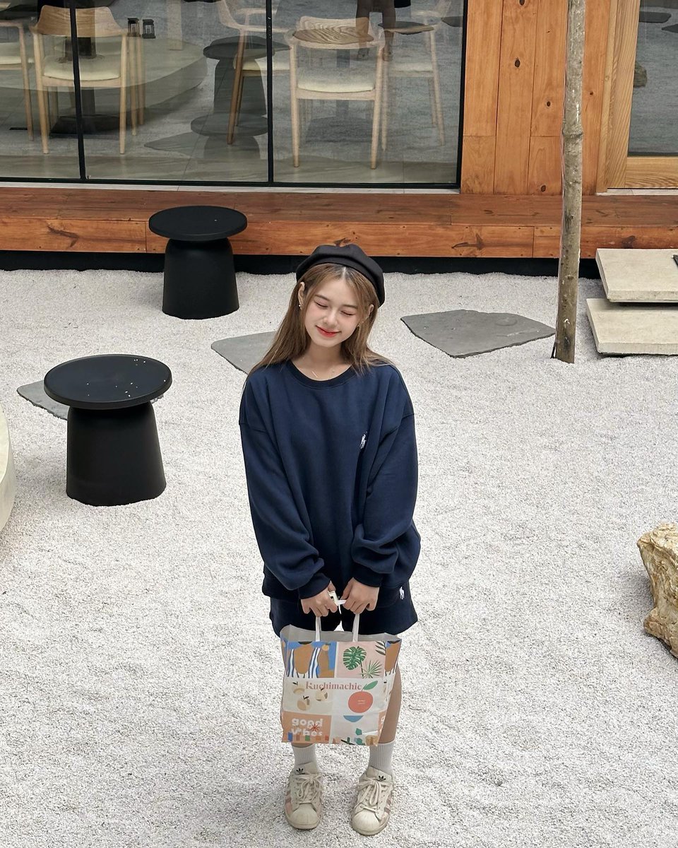 CAROLLYYNY's tweet photo. 過去を変えることはできないけど、未来は変えられる。 💭
Xfibi https://t.co/WCQ2RpQeoX