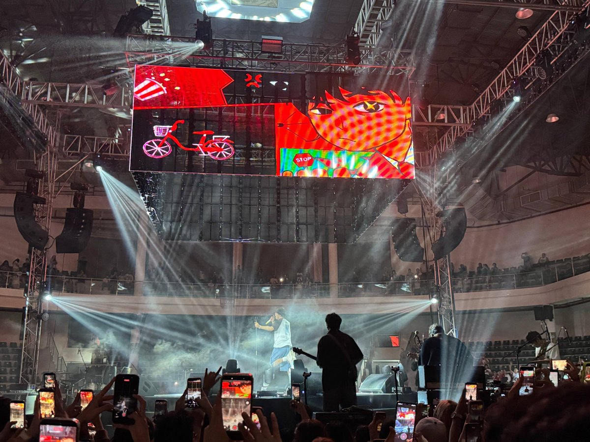 localpopph's tweet photo. #MAKI is now on stage!

#NavotasMusicFest2026 #NavotasMusicFestival https://t.co/hVEqQo0Pw1