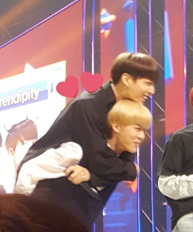 jikovelle's tweet photo. 💘. https://t.co/ggFQOcbdcl