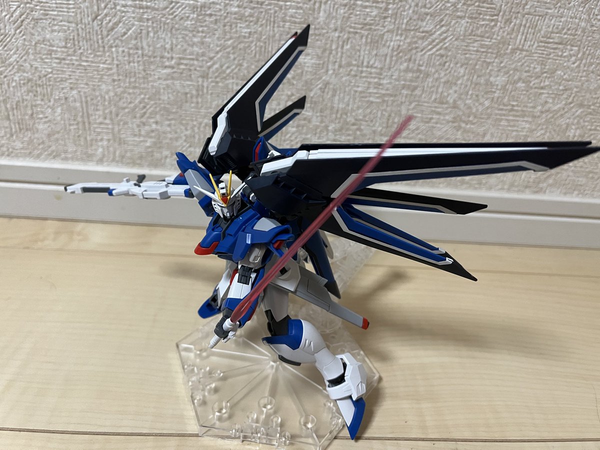 aburapan's tweet photo. ポーズ決めて写真撮るのにハマりそう https://t.co/wIe8x2BUaS