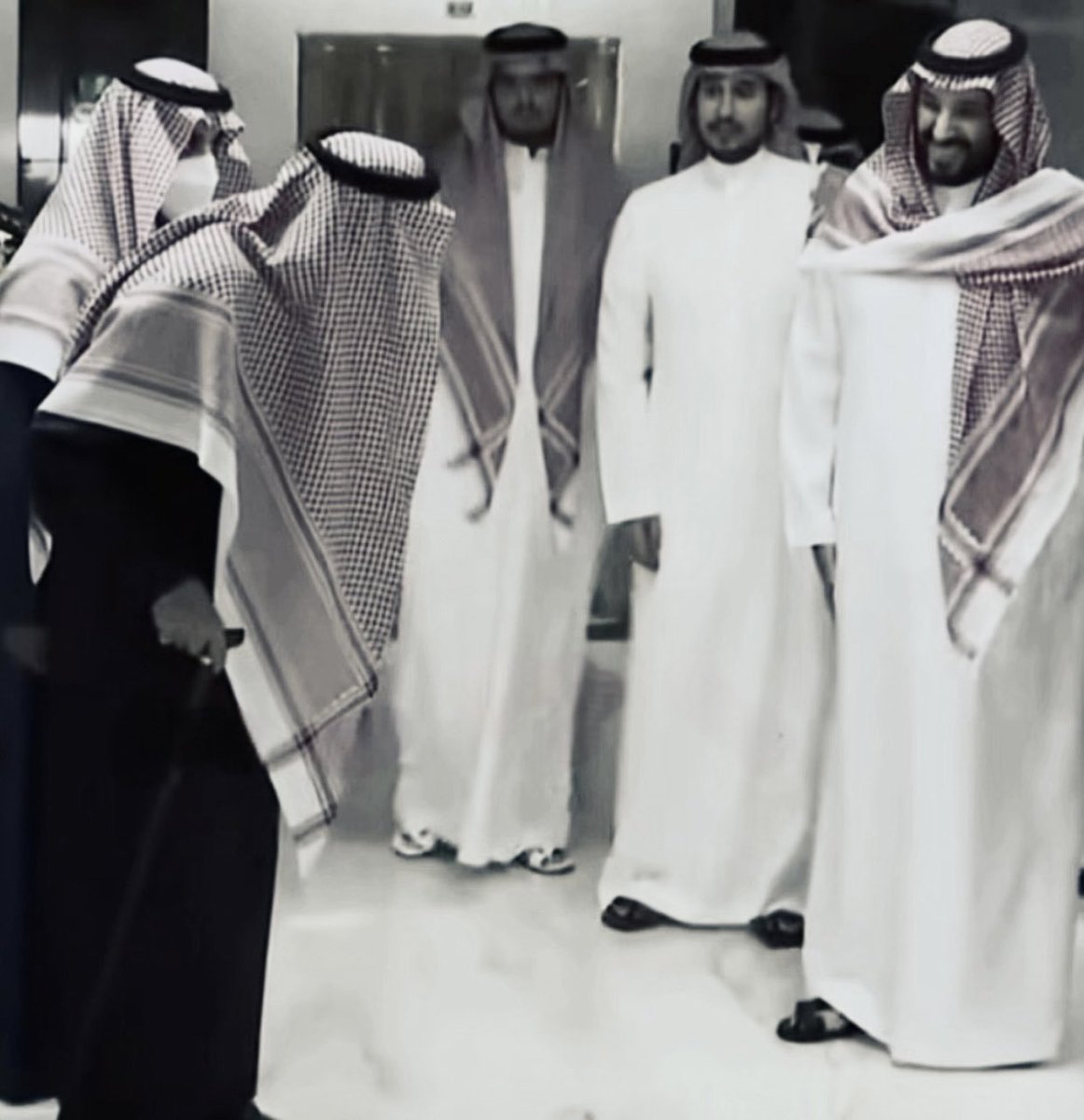 vision_mbs1's tweet photo. ملــوك الأرض 🇸🇦💚 https://t.co/ZIdS9Kq44W