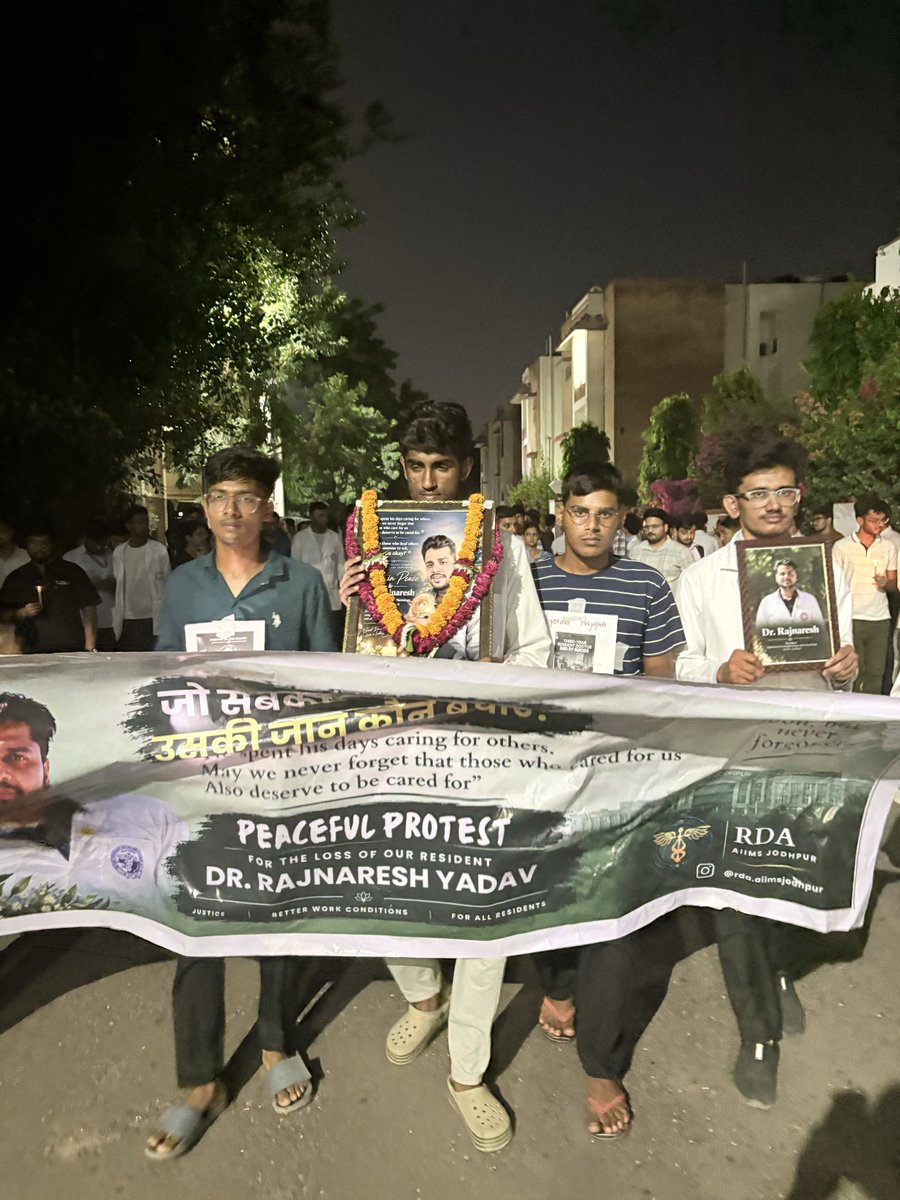 RDA_AIIMSJ's tweet photo. Silent march for a silent system.
Four days of grief, four days of questions—met with absolute administrative arrogance and zero accountability. Our silence on the streets speaks louder than your closed doors.
#SilentMarch #SilentSystem #Day4 #JusticeForDrRajnaresh #AIIMSJodhpur #NoApology #DirectorDictator #Stop36HourShifts #ResidencyIsNotSlavery #MedTwitter
@MoHFW_INDIA @OfficeofJPNadda @JPNadda @PMOIndia @gssjodhpur @FORDAINDIA @FAIMA_INDIA_ @ANI @ThePrintIndia