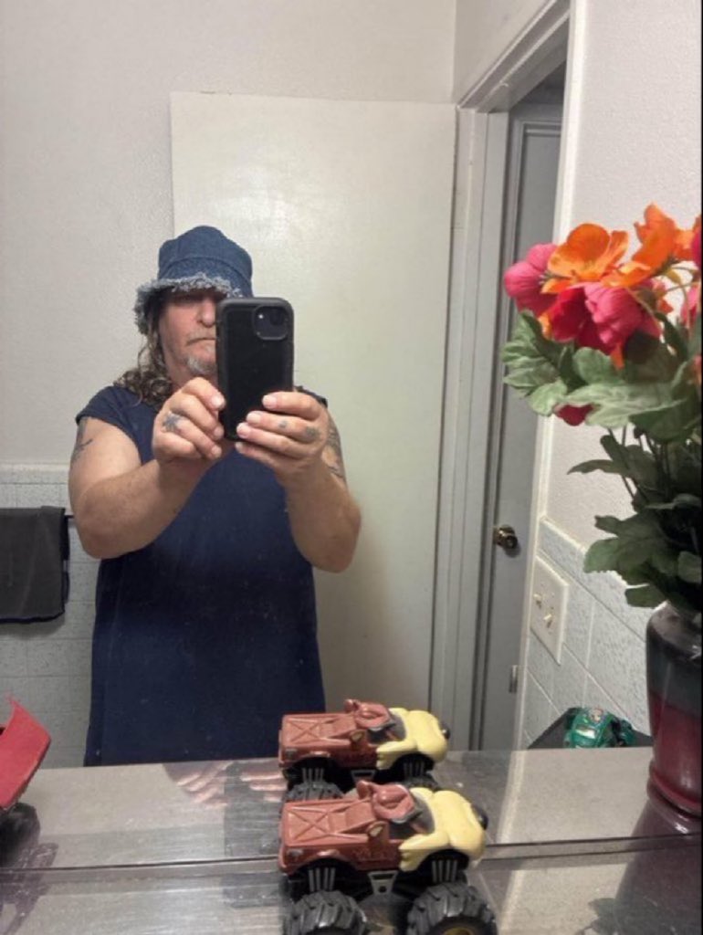 GilmarEustaquio's tweet photo. Text me on Zangi 
4471438464

Or signal 
+1 945-392-5836 https://t.co/NC51Q2BtSf