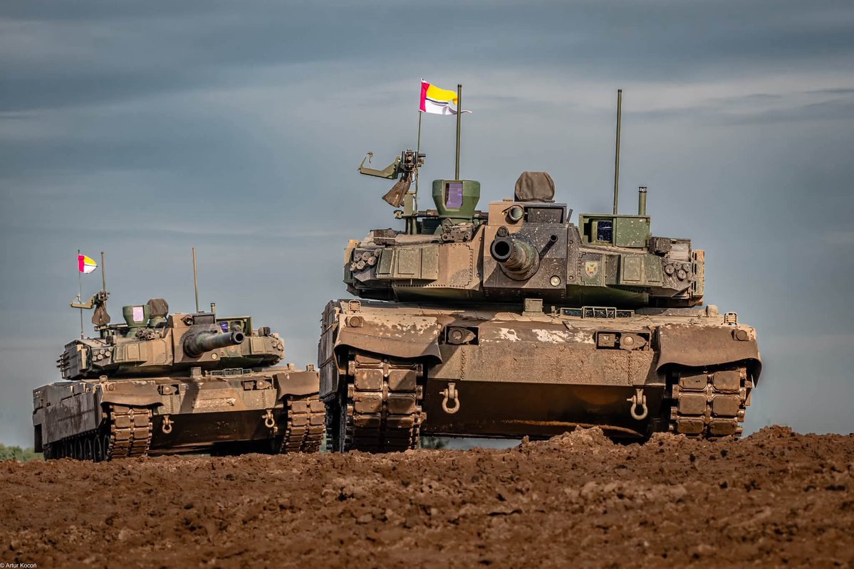 TheGreyPatriot_'s tweet photo. 🇵🇱🇰🇷 Today's training of K2GF crews from 9th Braniewska Armored Cavalry Brigade.

#Poland #Polska #Korea #Korean #ROK #WP #Military #Army #Tank #Armored #Tactical #Winter #Training https://t.co/JAzIA8PDse