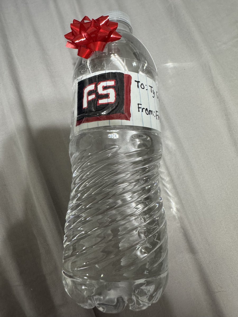 LTQBerryMedia's tweet photo. Better view of my hand craftsmanship on @TyGibbs’ gift. #NASCAR https://t.co/6q1VXve7wM