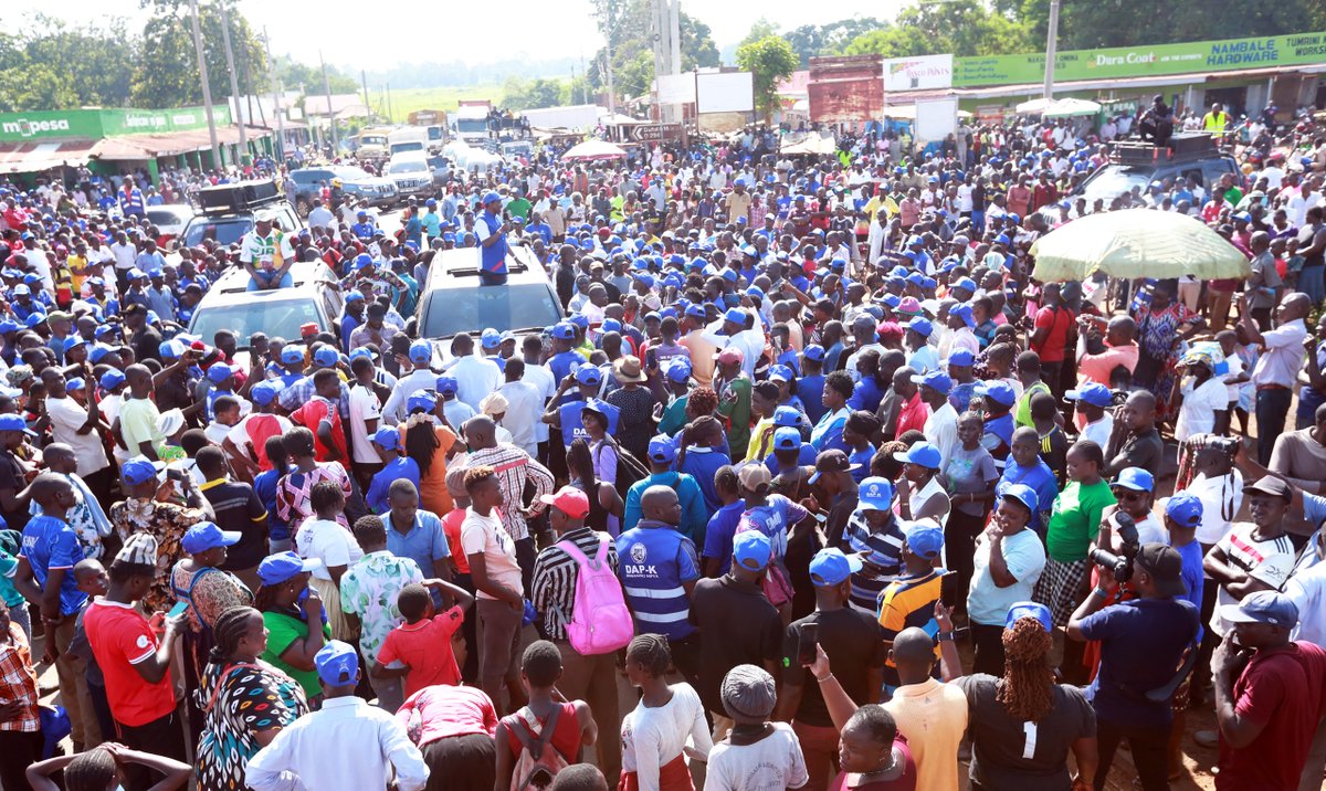 skmusyoka's tweet photo. Watu wangu wa Nambale, mmejitokeza kweli kweli! 🔥

Hii shughuli ya Ukombozi inahitaji watu wako serious kama nyinyi.

And more than ever, Kenyans are saying: RUTO MUST GO! 🇰🇪

#TheUkomboziAlliance https://t.co/gejFhWvHsl