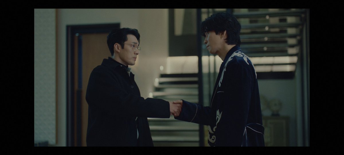 YouRuYueYing's tweet photo. 其实要我说你们俩也挺神圣的…… https://t.co/VorHtmy7fM
