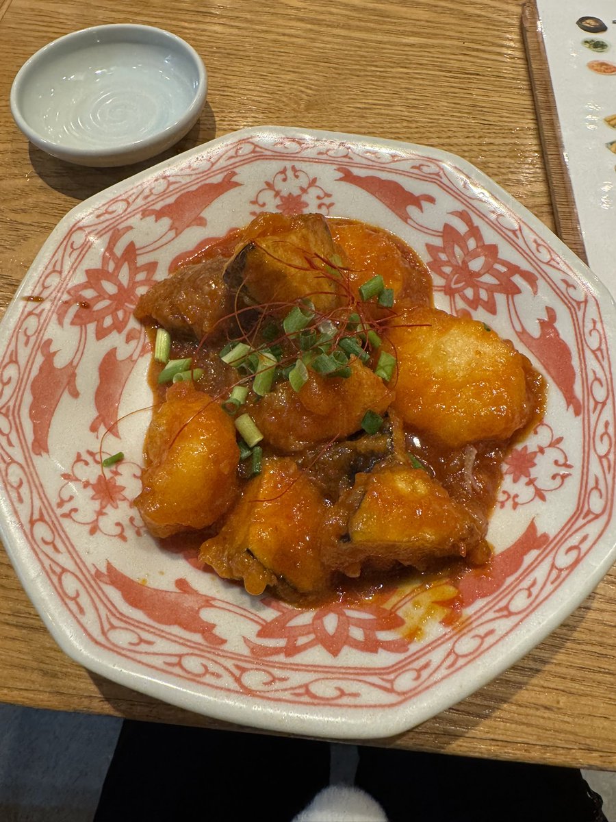 toa_rental1126's tweet photo. 今日は町田でご飯同行依頼の後にゲイバーの依頼に行ったよ！ https://t.co/Q7H4EpjYVM