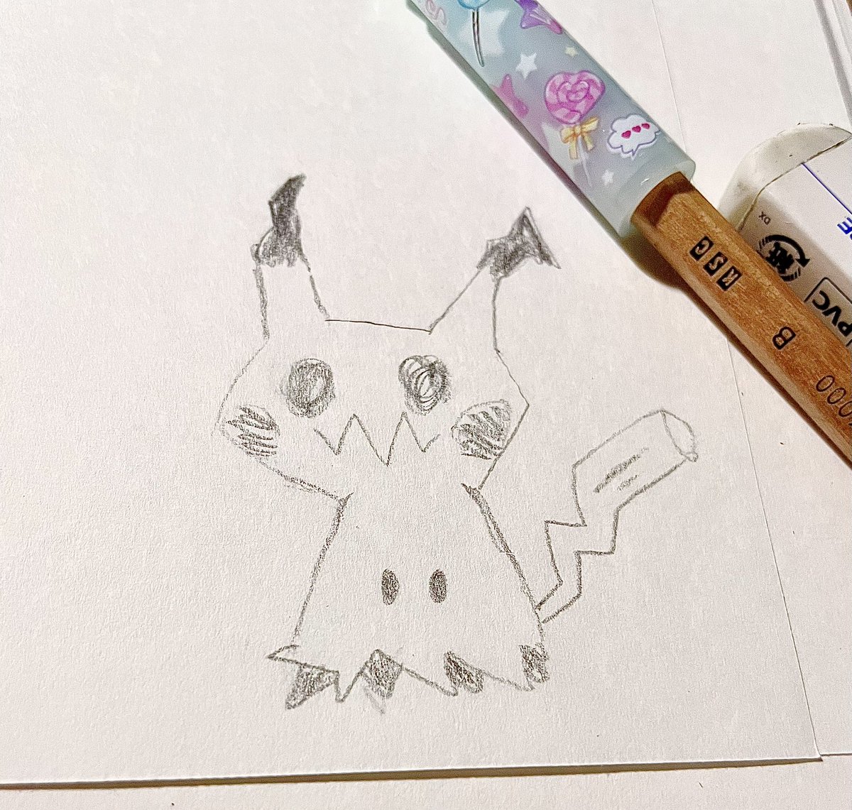 yu_0611k's tweet photo. 制作時間20分の第一推しポケモンミミッキュ。割と自信作。 https://t.co/fImr106IhJ