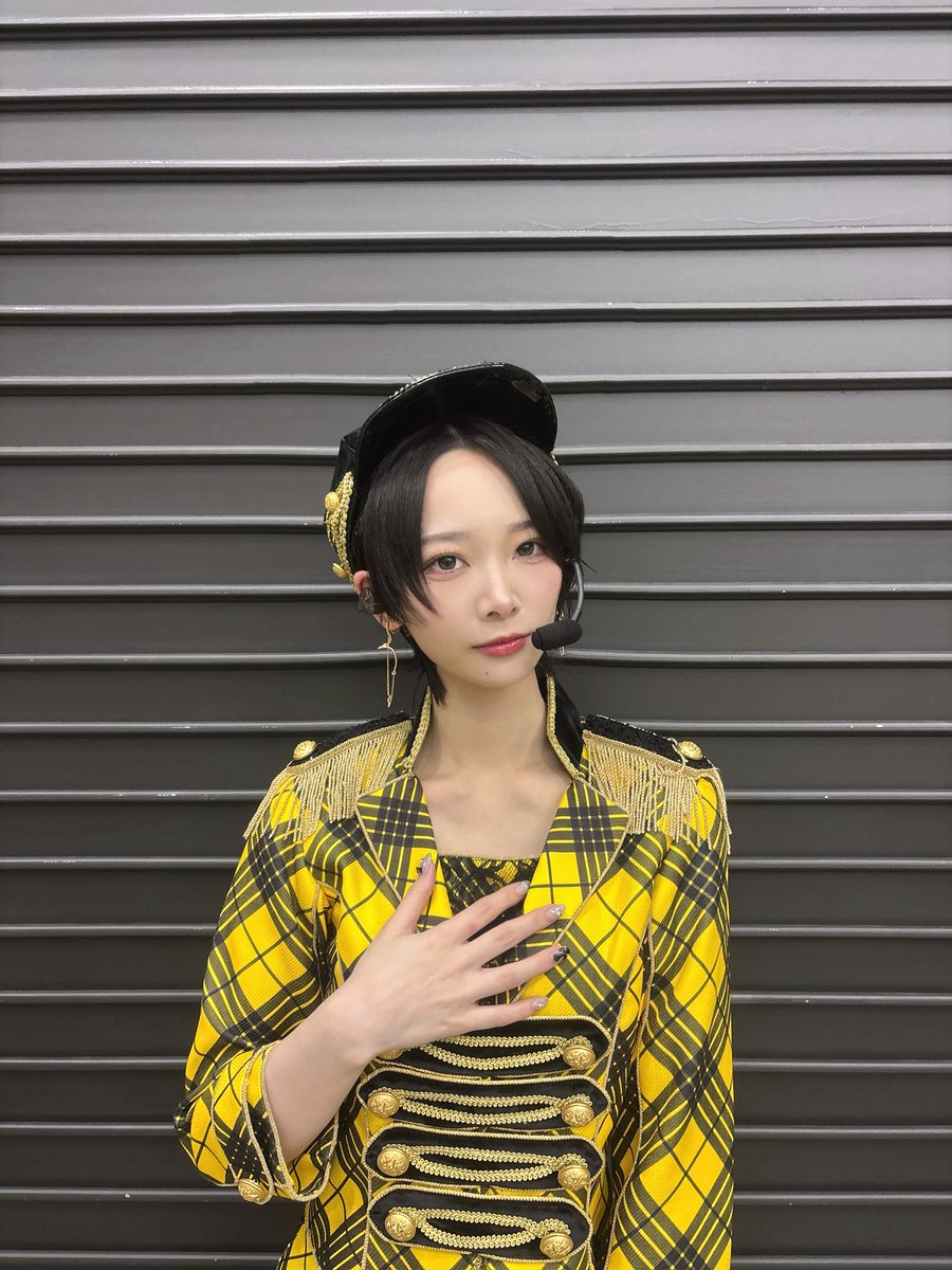kohina_narita's tweet photo. #AKBサンコンコン 夜公演
『全員好きish』コンサートありがとうございました！！

私は 『Party is over』でセンターに立たせていただきました！！🖤

夜公演はThe成田香姫奈！みたいな衣装が多くて嬉しかった^_^

大好きになった？？ https://t.co/x3m99N4x9p
