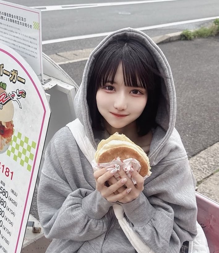 sh190317's tweet photo. この顔になりたいの(まゆたゆまちゃん) https://t.co/urOMkbedSZ