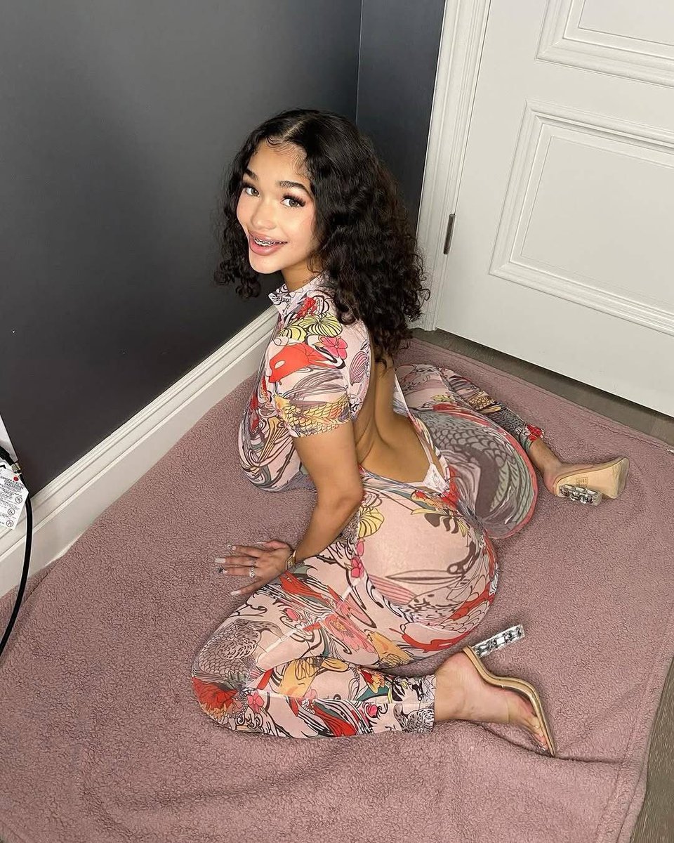 TracyA9509's tweet photo. Am single and searching and also down for fun and always board you can dm my telegram @Bellasmith076 you can fm me   on zangi  7172826699 let have some fun or get into a serious relationship💞❤️ https://t.co/dNAEaanhyC