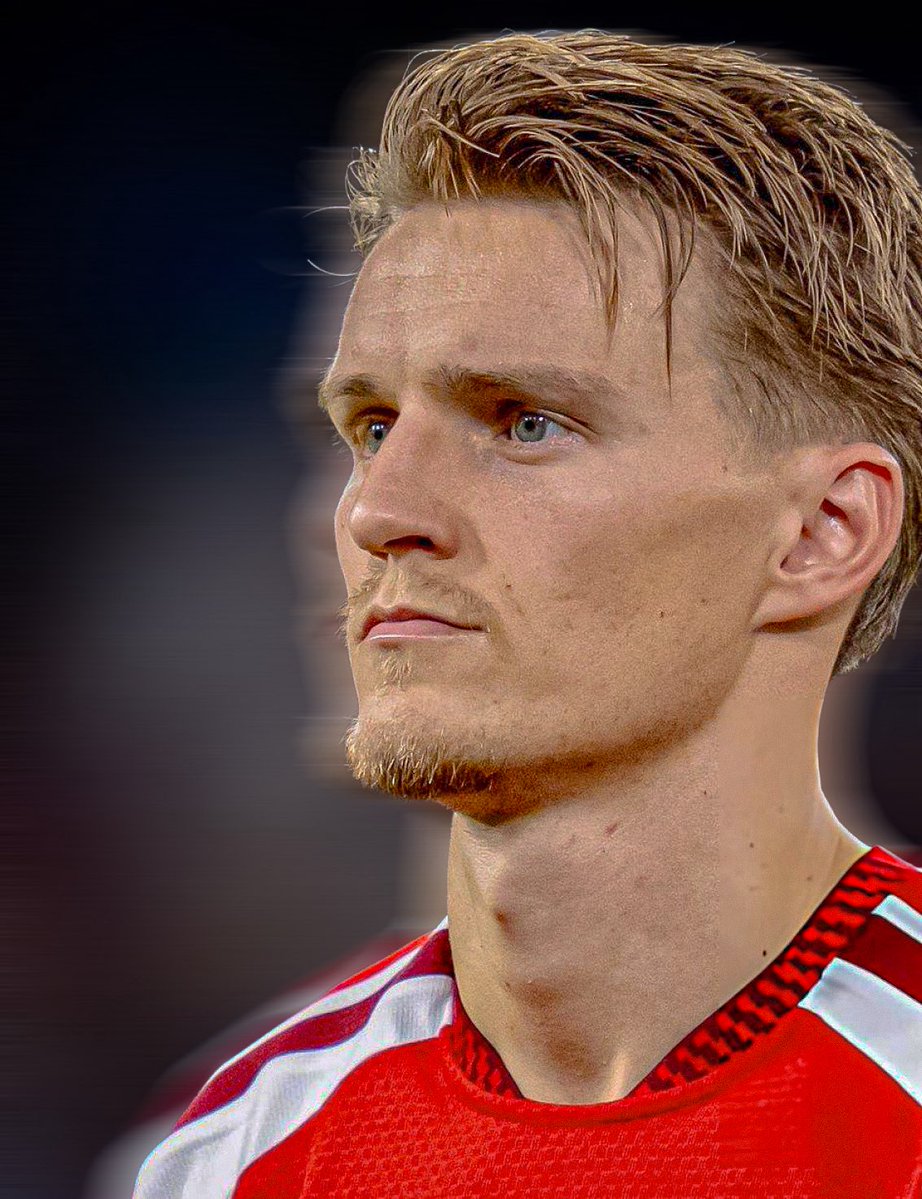 now_arsenaI's tweet photo. Martin Odegaard recent form for club and country:

Moldova - 🅰️
Israel - 🅰️🅰️🅰️
Italy - 🅰️
Moldova - ⚽️🅰️🅰️
Morocco - ⚽️
Iraq - 🅰️
Senegal - 🅰️
Ivory Coast - 🅰️
Brazil - ❌
England - 🅰️
Manchester City - ⚽️
Coventry - ⚽️
Aston Villa - ❌
Chelsea - ⚽️
Napoli - ⚽️
Sunderland - ❌
Brighton - ❌
Denmark - 🅰️🅰️

18 games. 6 goals. 13 assists. Only four blanks.

The best in the world at the moment. 🇳🇴