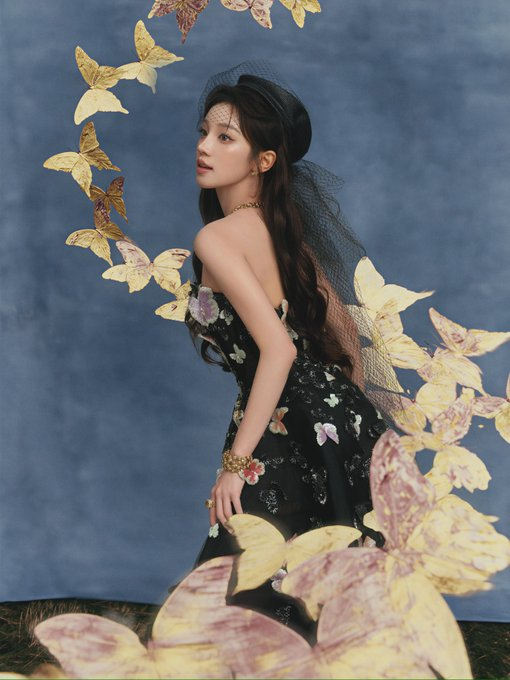 _Kpop_Stats_'s tweet photo. YUQI of i-dle graces the Harper’s BAZAAR Gala 2026. https://t.co/a6oNDmj6Ui