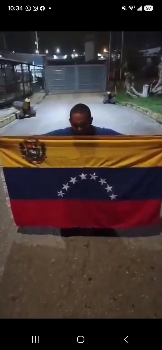 MiguelContigo's tweet photo. Mi ahijado. Franks Cabaña. Excarcelado. Para él y para todos, LIBERTAD PLENA YA. https://t.co/NW2YCH54vO
