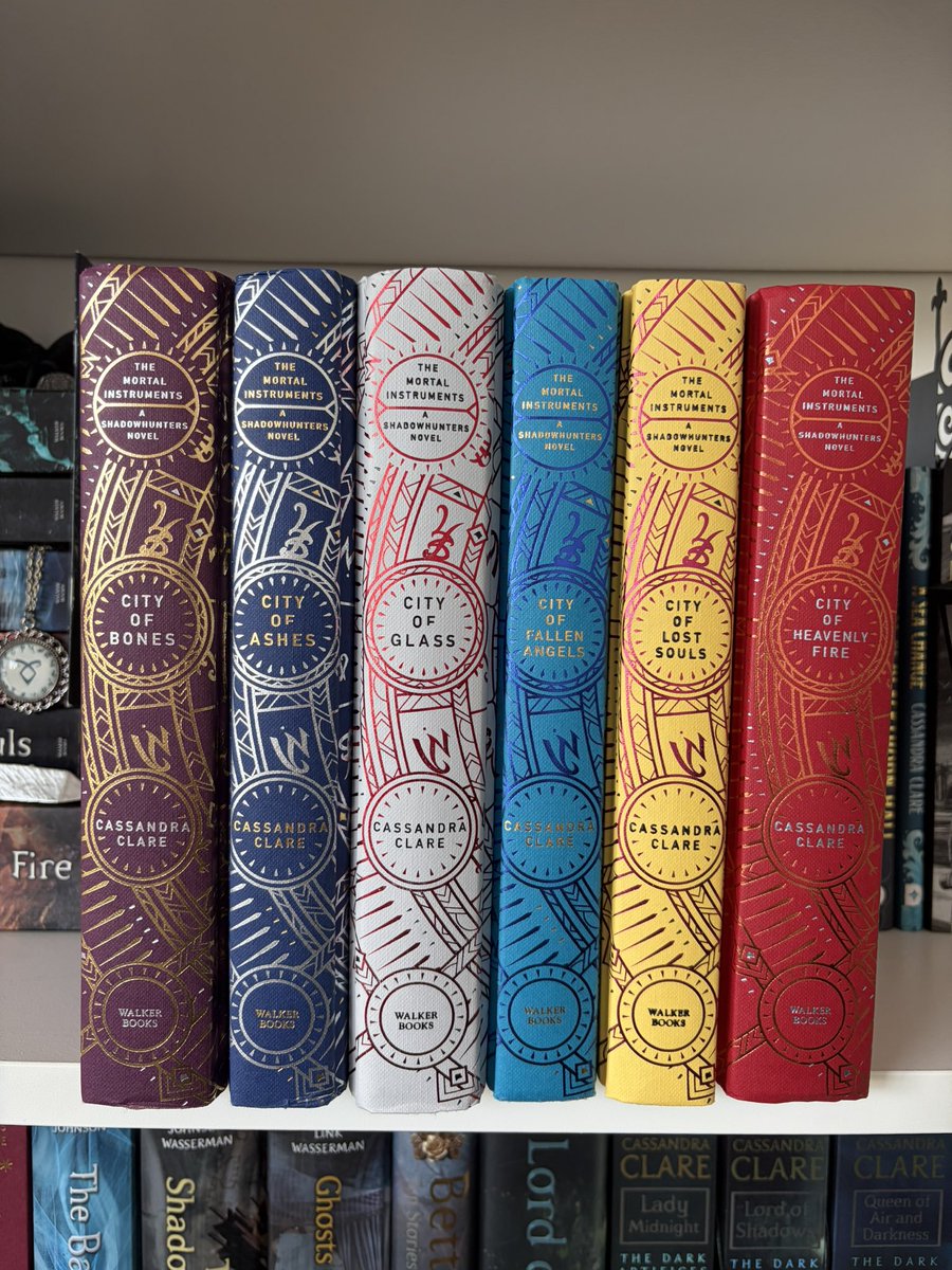 maeblackthorn's tweet photo. finally my collection is complete! https://t.co/eZMgK6jdiM