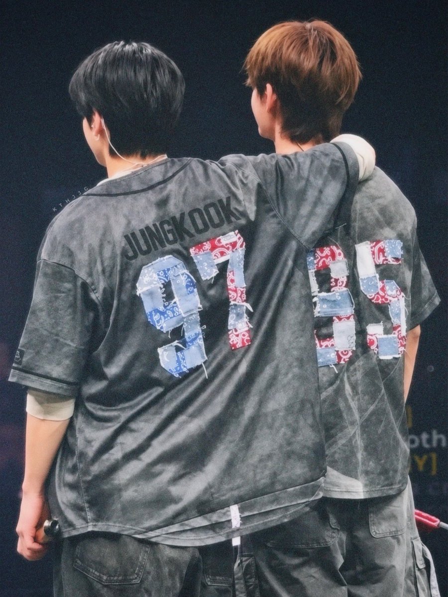 kthjjg's tweet photo. 97 x 95 forever ♥︎ https://t.co/Fn3iJ3cdWQ