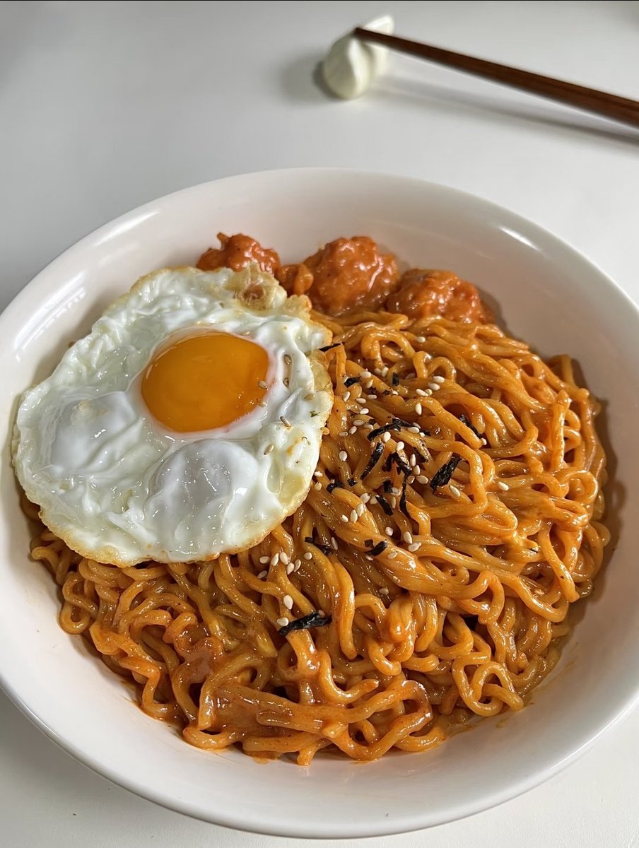 she_epo's tweet photo. 又到了明知不可为却非要为的时间🥲 https://t.co/uTxRJvuVto